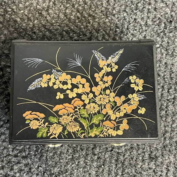 Asian Black Lacquer Ware Plastic Floral Jewelry Trinket Box Hong Kong Mirror - Picture 3 of 8